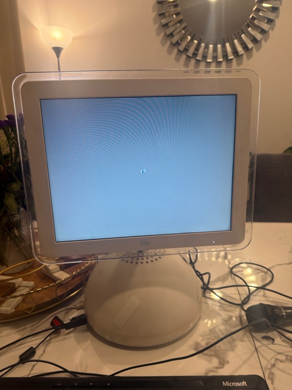 Apple iMac G4 “Lamp” Vintage (2002–2004)